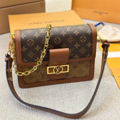 Louis Vuitton M45958 Dauphine MM Monogram photo review