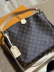 Louis Vuitton Graceful PM M43701 photo review