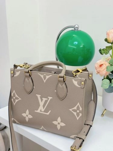 Louis Vuitton M47054 OnTheGo BB Dove Gray/Cream photo review